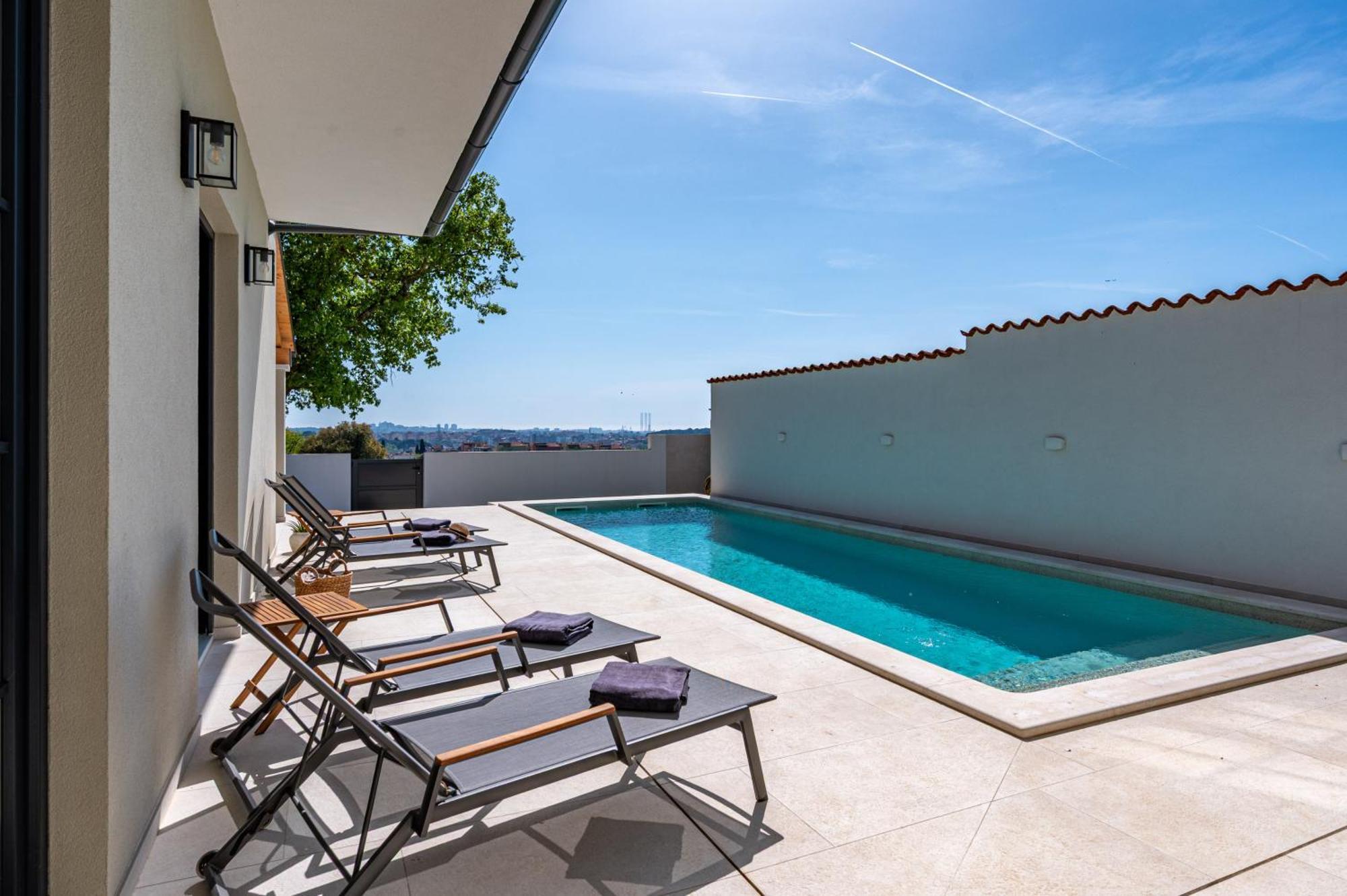 Vila Vista - New Entry 2025 Pula