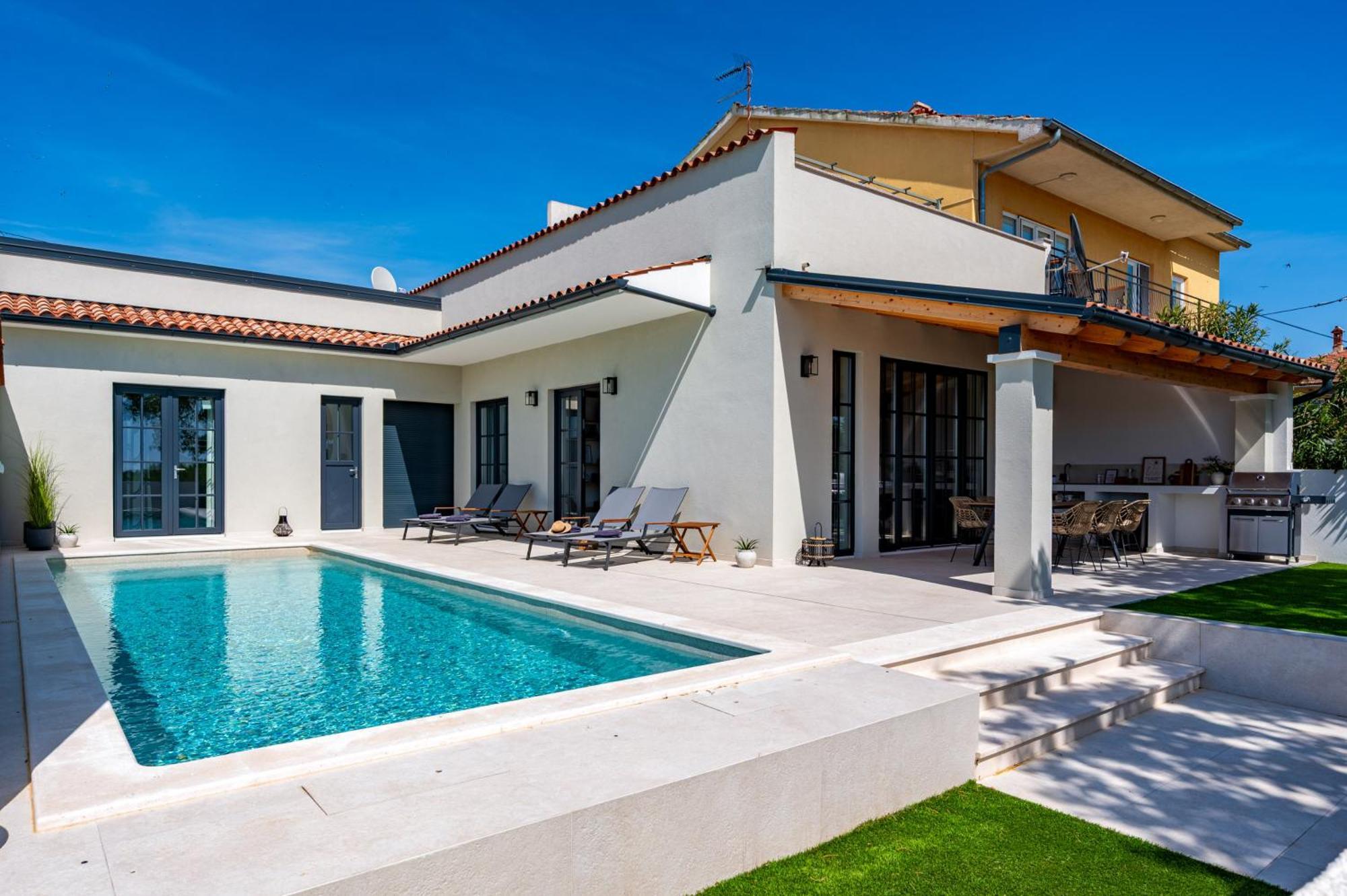Vista - New Entry 2025 Pula