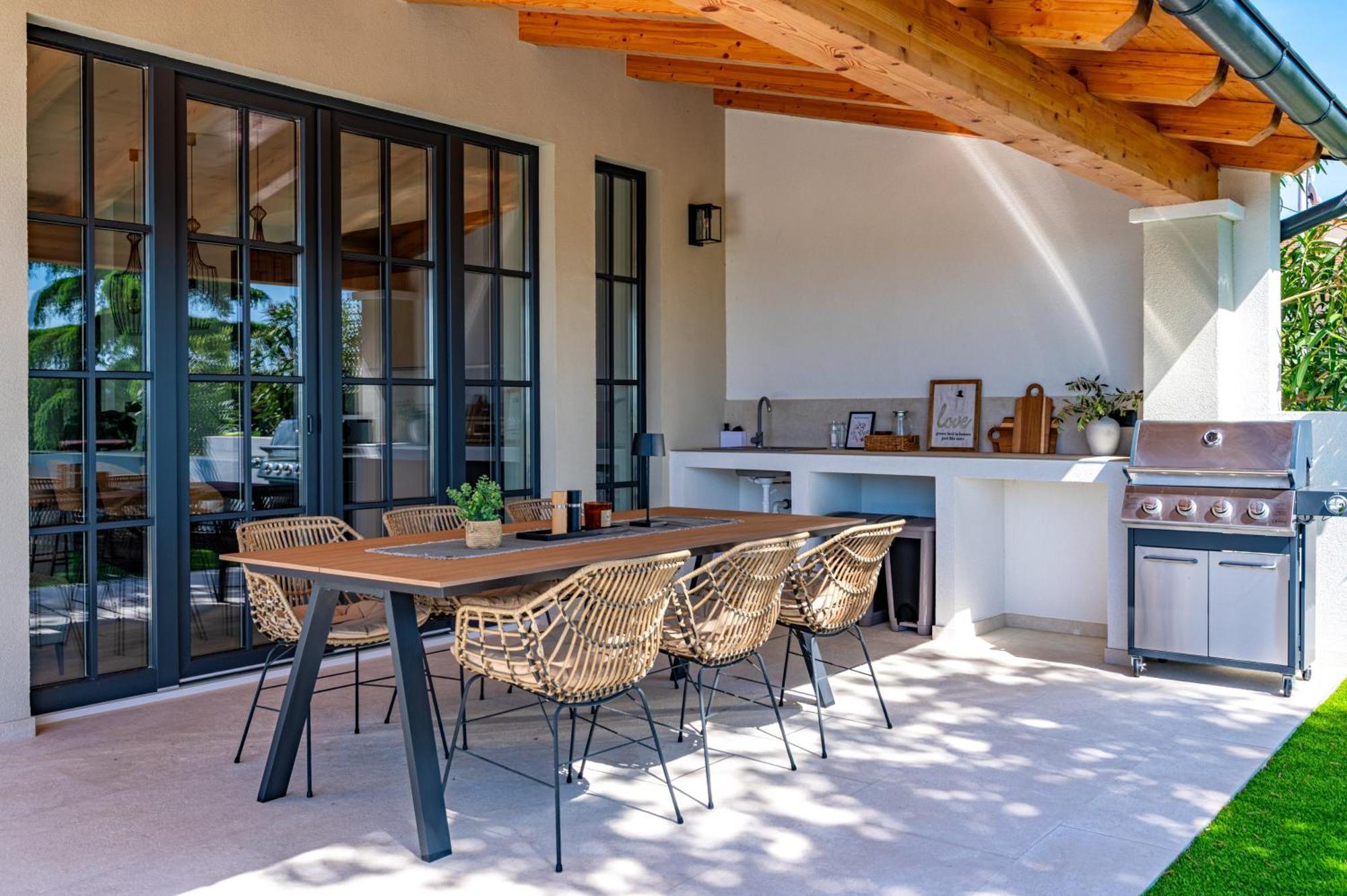 Vila Vista - New Entry 2025 *
