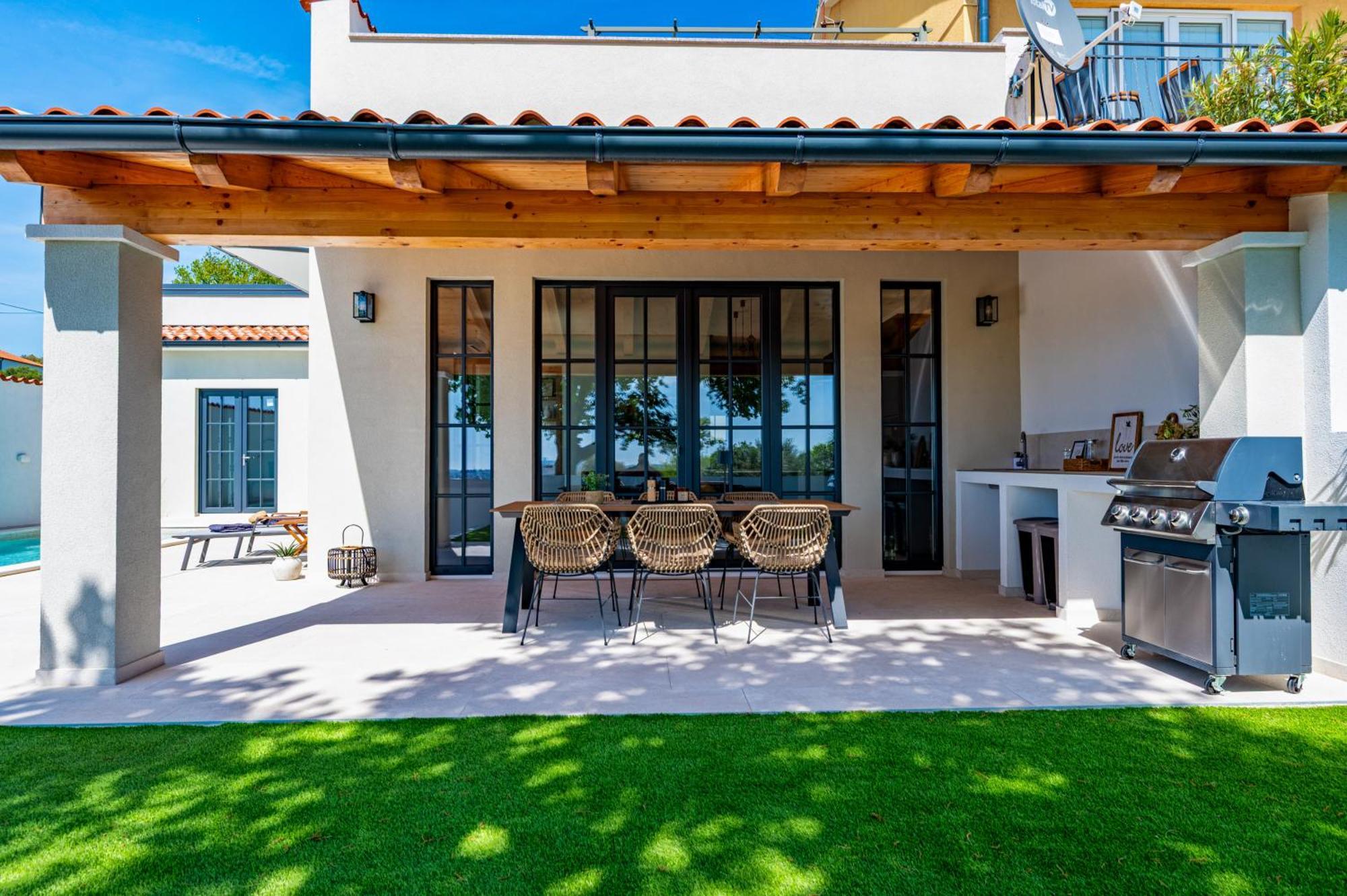 Vista - New Entry 2025 Pula